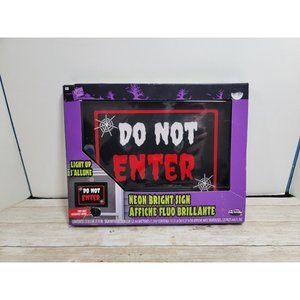 NIB Fun World Halloween Neon Bright Sign Do Not‎ Enter Light Up Sign New